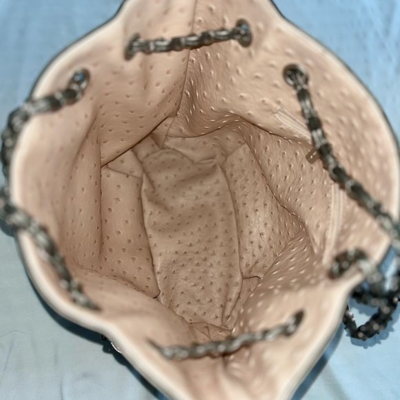 Laila Geir Ness Reversible Pale Pink and Pewter Faux Leather Shoulder Bag - Picture 9 of 9